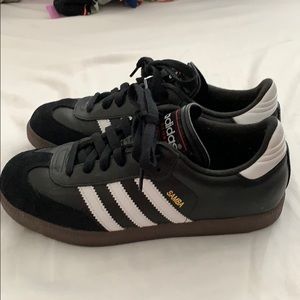 Adidas Classic Samba Shoes size 4.5Y/ women’s 6